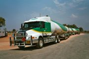180px-road_train2.jpg